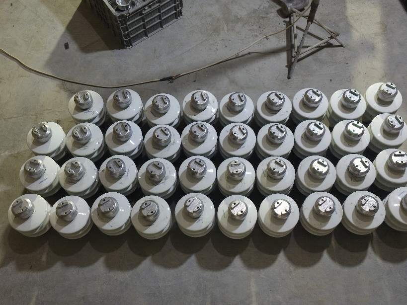 Risheng Electric Completes Russia-Standard Insulator Assembly